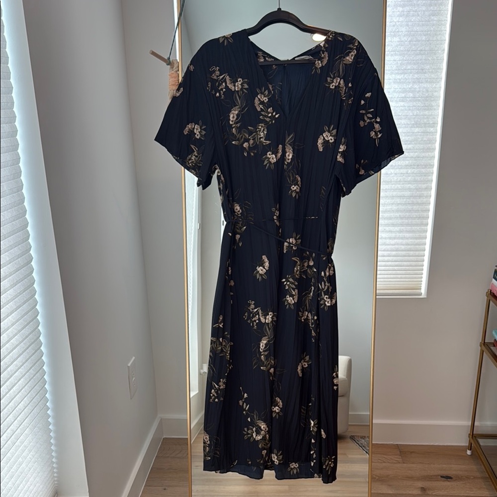 GUC Vince Floral Tie Waist Midi Dress
